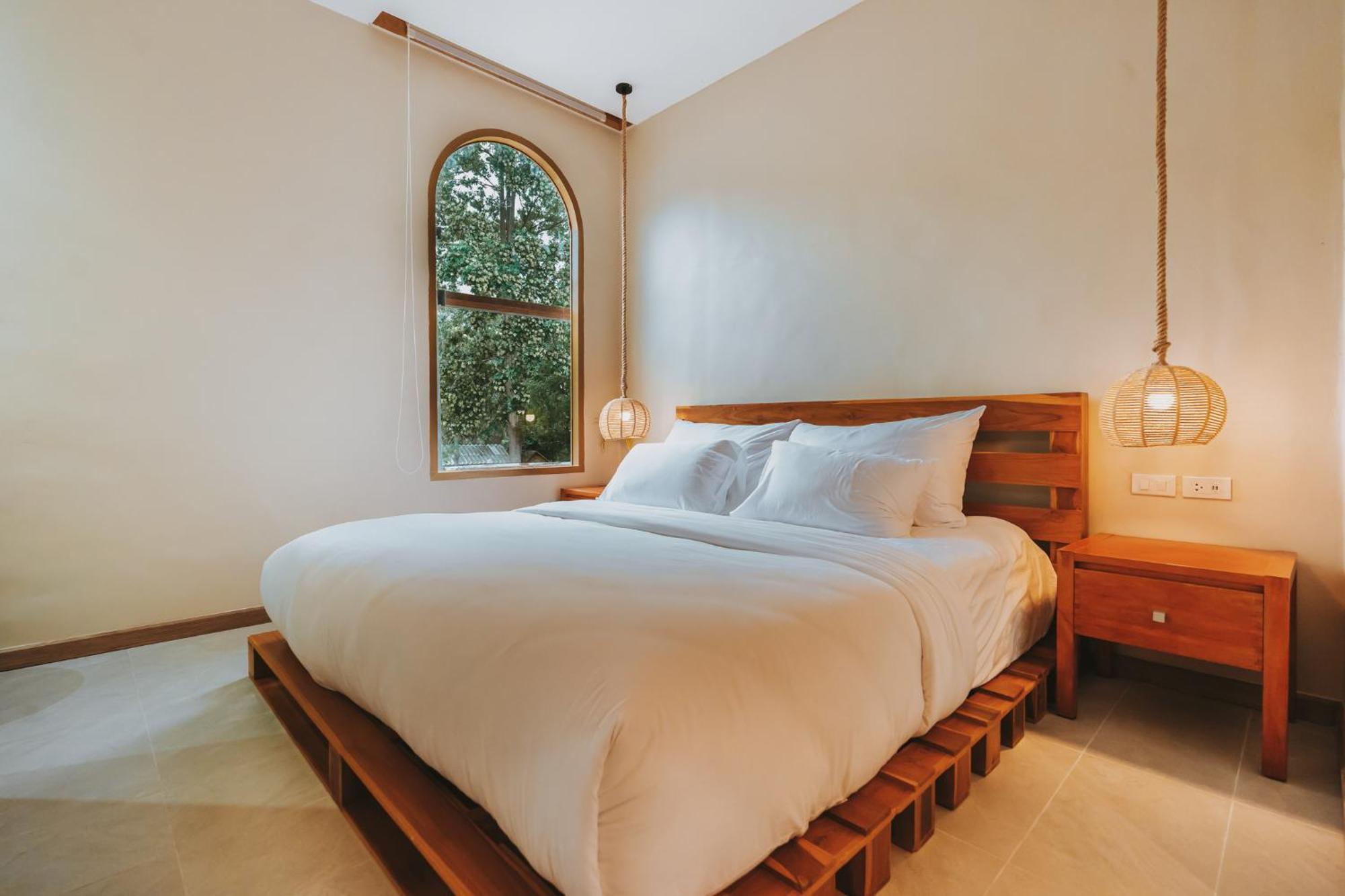 Le La Lake Resort And Spa Kaeng Krachan Room photo