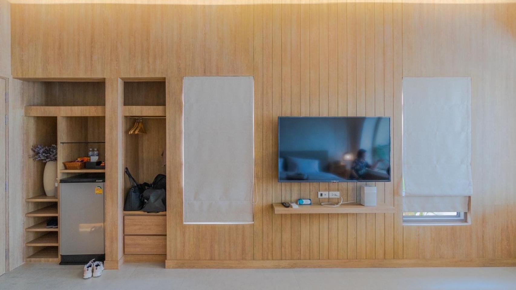 Le La Lake Resort And Spa Kaeng Krachan Room photo