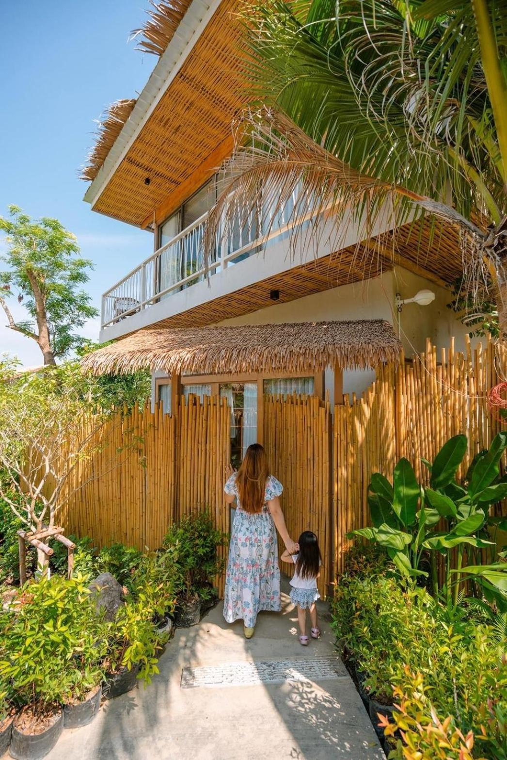 Le La Lake Resort And Spa Kaeng Krachan Room photo
